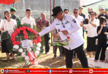 Wali Kota Gunungsitoli Hadiri Pelayatan dan Pemakaman Militer Almarhum Kopral Dua (Anumerta) David Putraman Gea