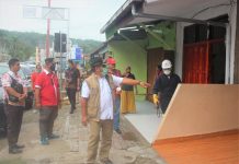 Walikota dan Wakil Walikota Gunungsitoli Pimpin Kegiatan Penyemprotan Disinfektan di Sejumlah Fasilitas Umum dan Pertokoan