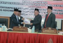 DPRD Sampaikan Rekomendasi Terhadap LKPJ Wali Kota Gunungsitoli Tahun 2021