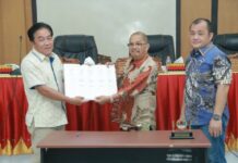 Wali Kota Gunungsitoli dan Pimpinan DPRD Tandatangani Nota Kesepakatan Atas Ranperda Tentang Pertanggungjawaban Pelaksanaan APBD Tahun Anggaran 2022